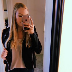 Meet your Posher, Erika